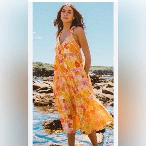 Petal & Pup Dresses & Skirts - Petal + Pup Bold Vibrant Floral Cross Back V-Neck Maxi Dress Orange Size 2